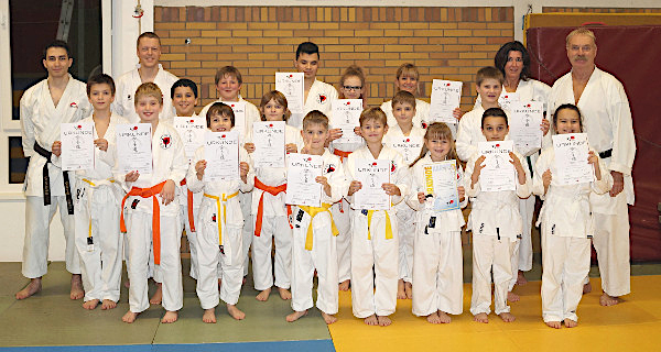 guertelpruefung tg schweinfurt karate 12 2015