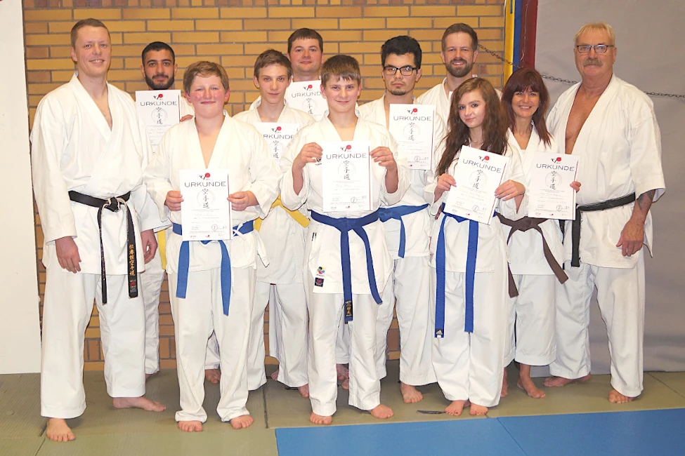 guertelpruefung erwachsene tg schweinfurt karate 16.12.16